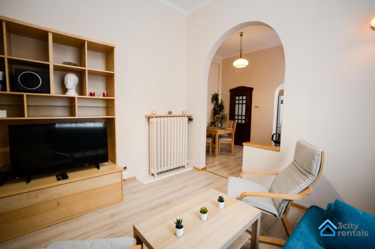 Tradycyjny Apartament 3City W Sopocie Blisko Plazy By Noclegi Renters Sopot Bagian luar foto